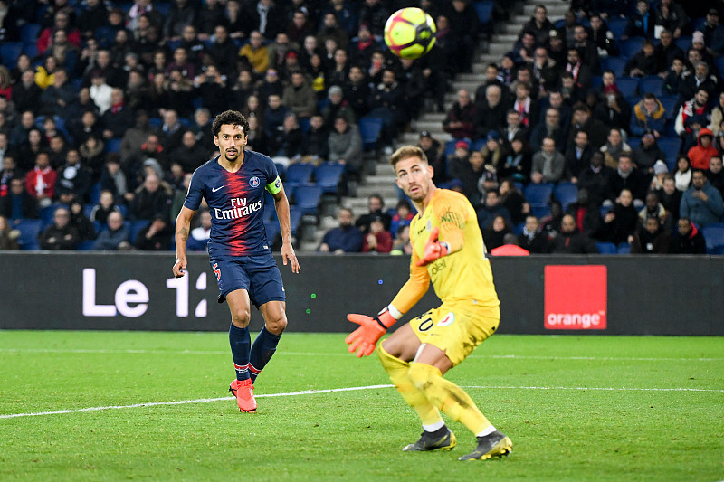 前巴萨青训营主管：亚马尔签约时走路姿势奇怪且双腿不直（巴萨青训前主管称：亚马尔签约当时步态怪异、双腿不直）