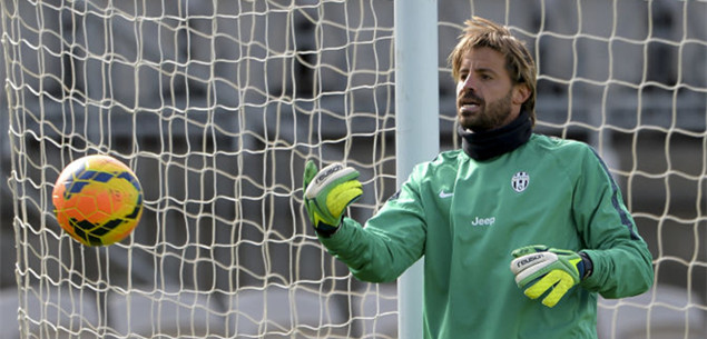 塞内加尔足协官方：科莫攻击手迪奥恩因伤无缘参加非洲杯（塞内加尔足协宣布：科莫前锋迪奥恩因伤缺席非洲杯）