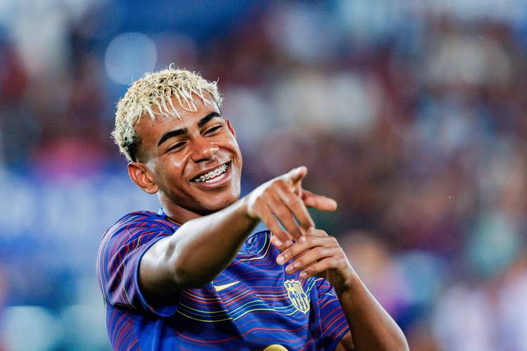 记者：巴萨有人反对买断拉什福德，因他逼抢力度不够&年薪高