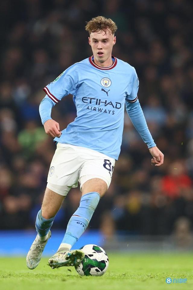 天空体育：劳姆明夏解约金低于4000万欧，莱比锡欲续约（天空体育：莱比锡欲与劳姆续约，其明夏解约金不足4000万欧）