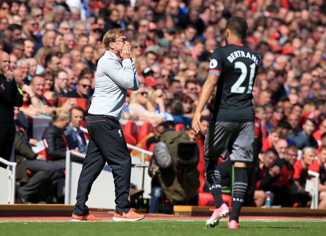 NBA：勇士主场击败灰熊 库里狂砍45分