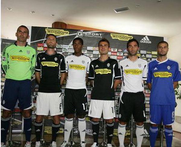 WCBA今日综述：首钢完胜陕西 山西大胜取赛季首胜