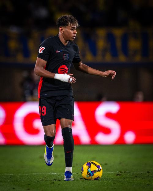 英超战报：曼城逆转切尔西,（英超快讯：曼城上演逆转击败切尔西）