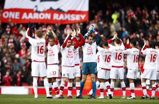 扬·库托：裁判在用红牌罚下队友之后比赛就非常难踢（扬·库托：队友被红牌罚下后，比赛踢得格外艰难）